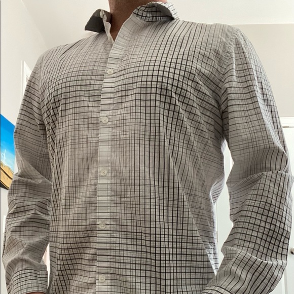 Calvin Klein dress shirt. Large. Slim fit. - Picture 2 of 5